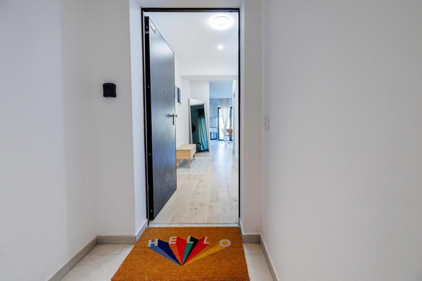 The Corner Luxe Apartment Bucharest Exterior photo